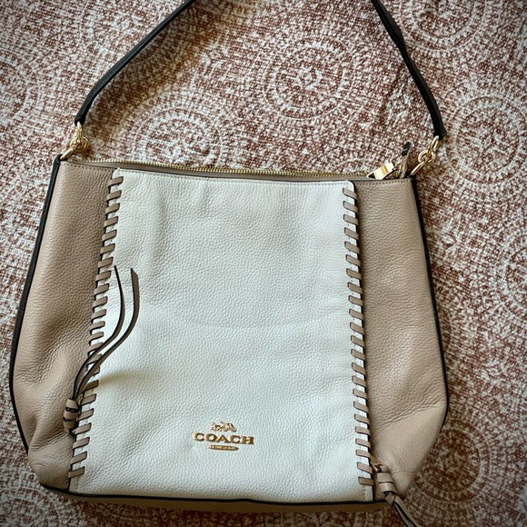 Women's Shoulder Bag - Picture 1 of 4